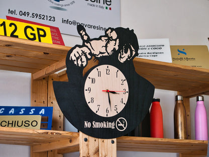 Taglio e incisioni in legno