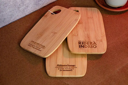 Taglio e incisioni in legno