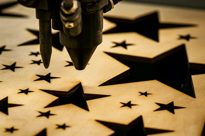 Taglio e incisioni in legno